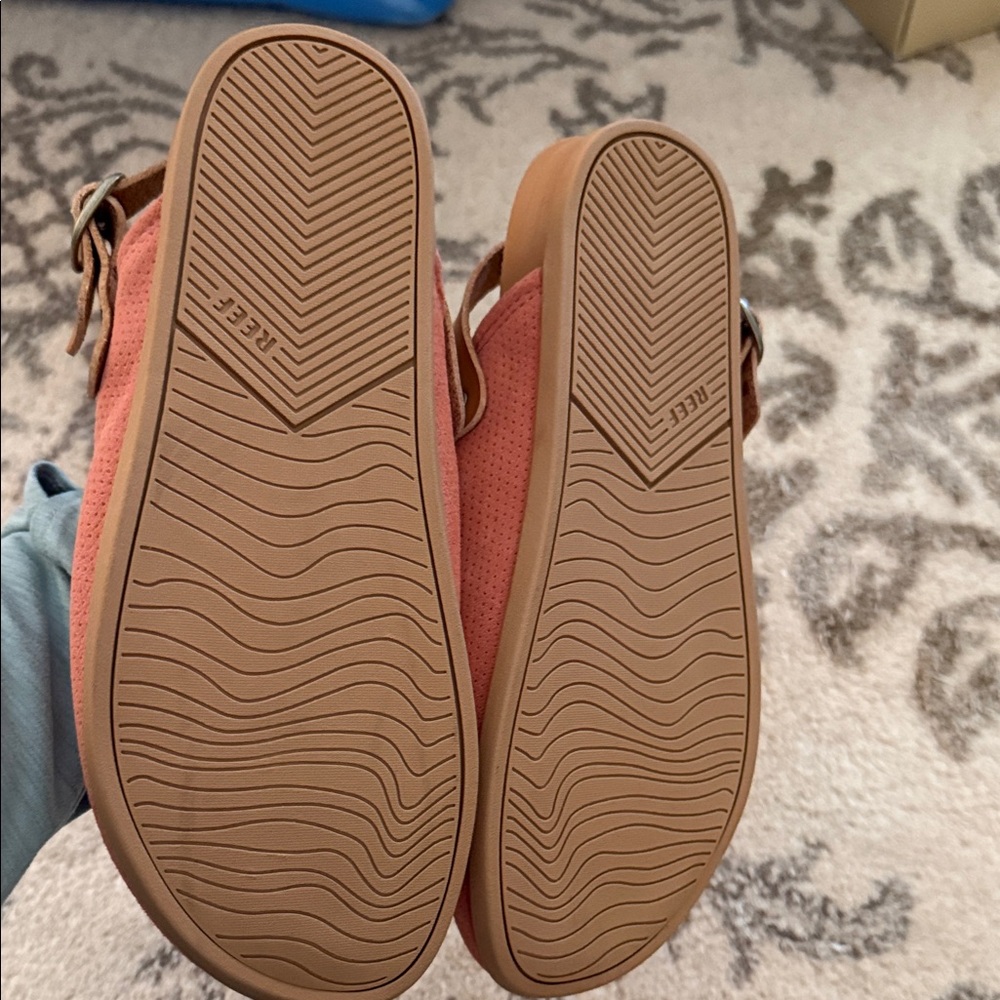 Reef Women’s Slip On Coral. - Picture 5 of 6